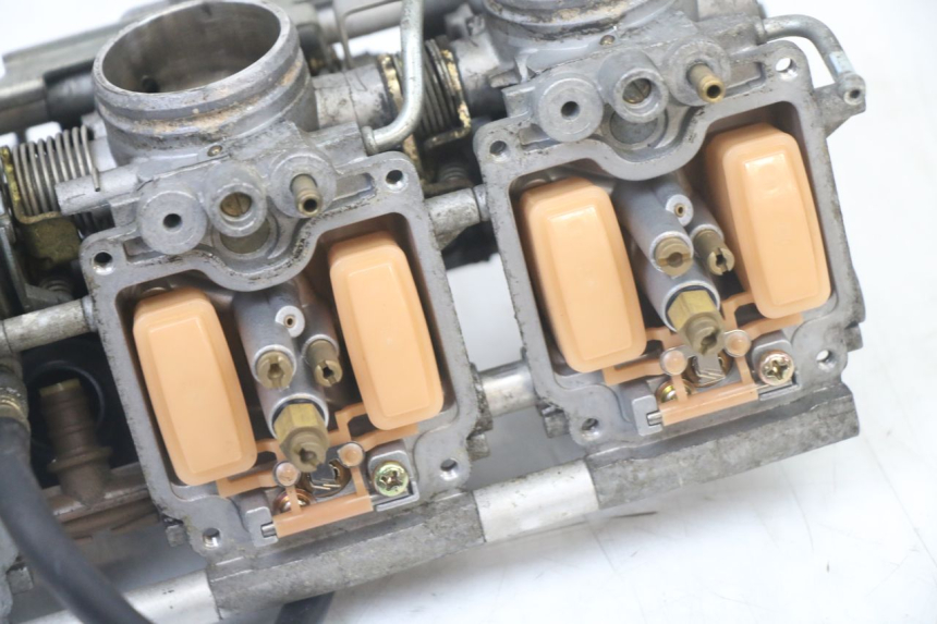 photo de CARBURADOR YAMAHA FZS FAZER 600 (2001 - 2003) - Otra vista del artículo
