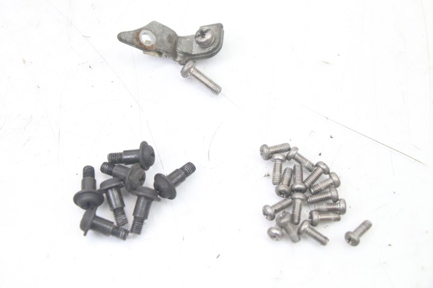 photo de CARBURADOR YAMAHA FZS FAZER 600 (2001 - 2003) - Primer plano de alta resolución