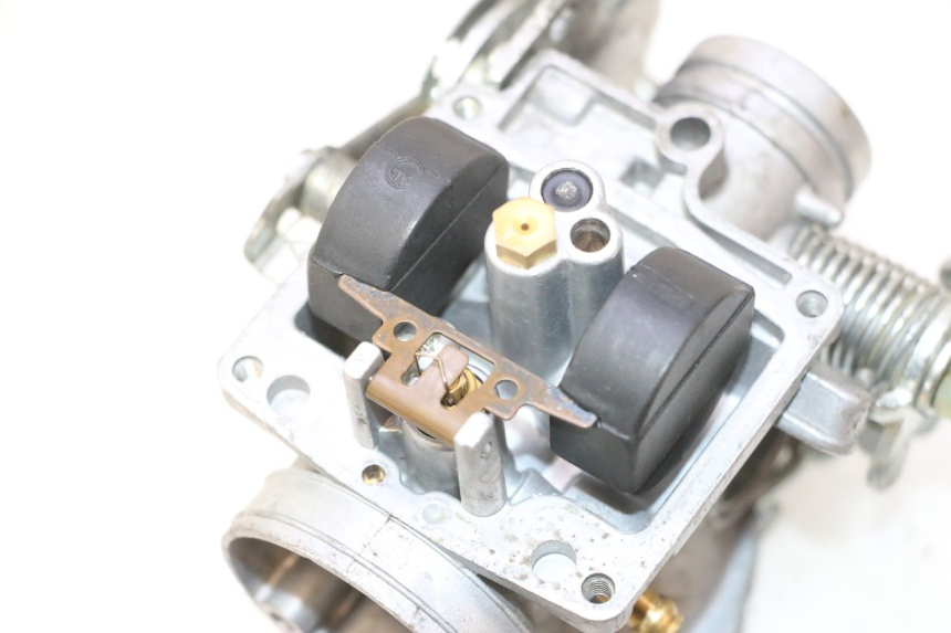 photo de CARBURADOR YAMAHA YP MAJESTY 125 (1998 - 2001) - Otra vista del artículo