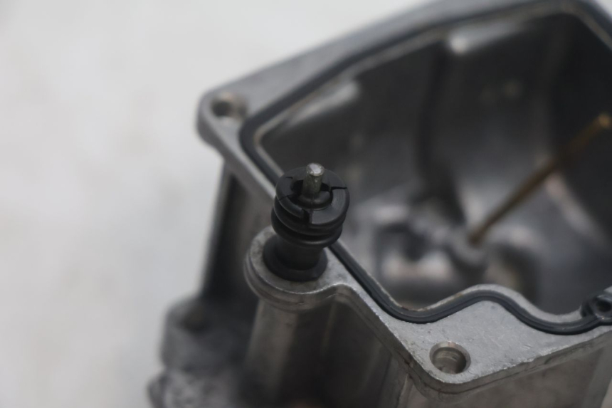 photo de CARBURADOR YAMAHA YP MAJESTY 125 (2002 - 2006) - Características distintivas