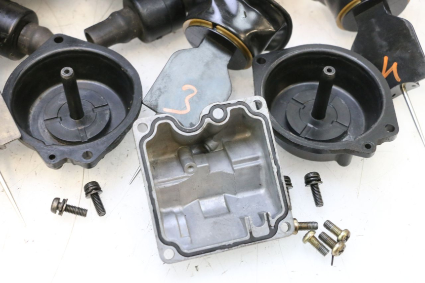 photo de CARBURADOR YAMAHA YZF R GENESIS 750 (1993 - 1998) - Recambio usado revisado