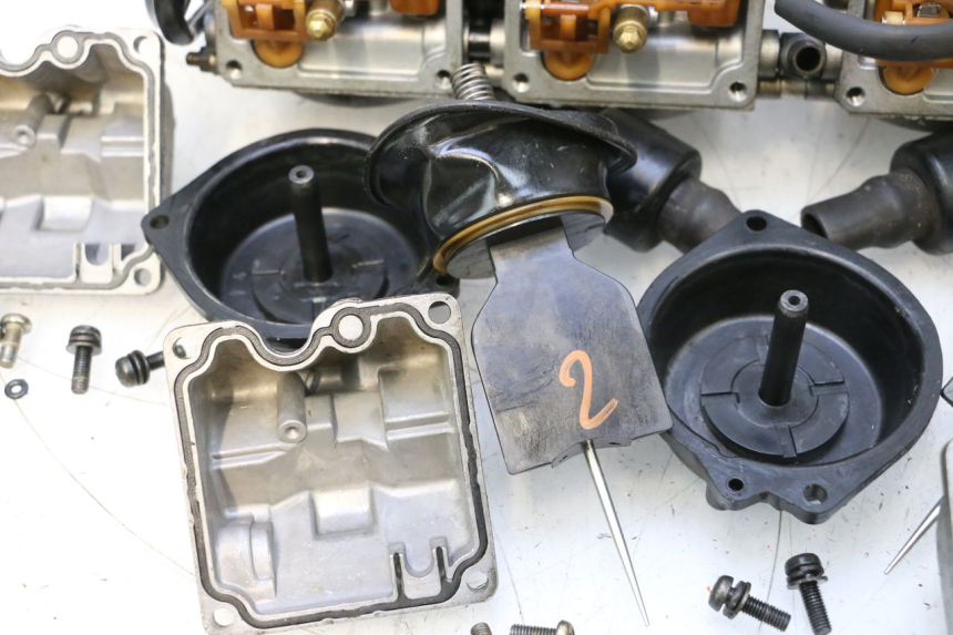 photo de CARBURADOR YAMAHA YZF R GENESIS 750 (1993 - 1998) - Marcados y referencias originales