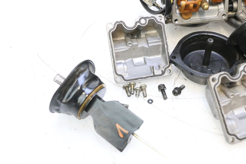 photo de CARBURADOR YAMAHA YZF R GENESIS 750 (1993 - 1998) - Otra vista del artículo