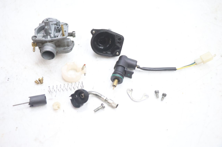 photo de CARBURADOR PIAGGIO ZIP 2T 50 (2009 - 2019) - Estado de la superficie y material