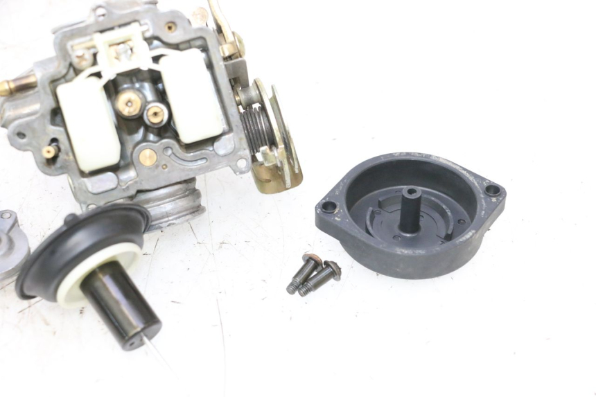 photo de CARBURADOR UNIVERSAL BIKE ZN50QT-11B 50 (2018 - 2021) - Primer plano de alta resolución