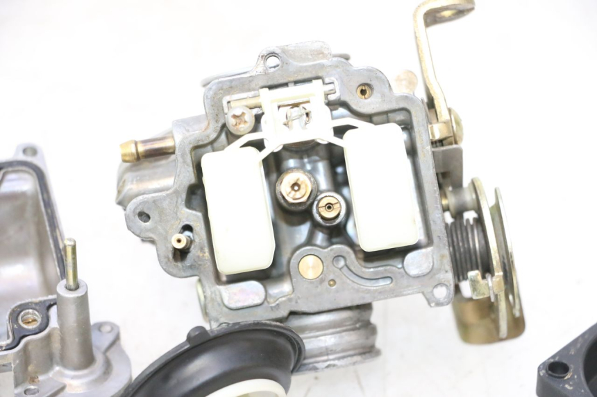 photo de CARBURADOR UNIVERSAL BIKE ZN50QT-11B 50 (2018 - 2021) - Inspección visual detallada