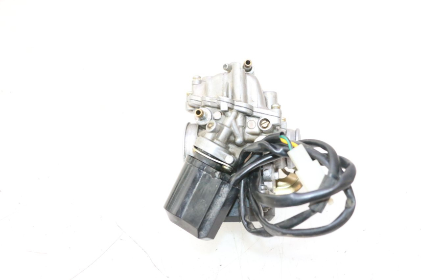 photo de CARBURADOR UNIVERSAL BIKE ZN50QT-11B 50 (2018 - 2021) - Detalles de los puntos de fijación