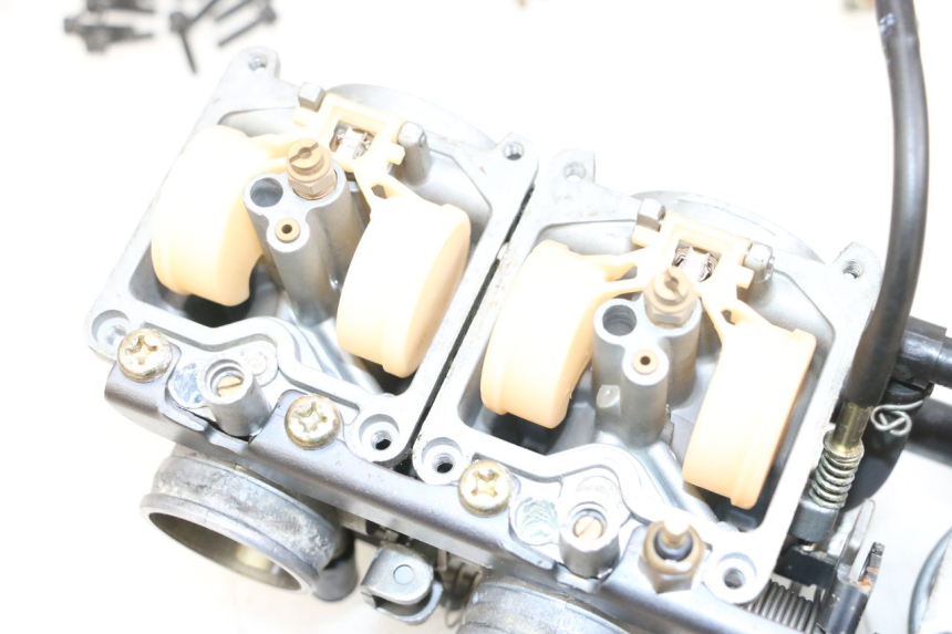 photo de CARBURADOR KAWASAKI ZR 7 750 (1999 - 2004) - Zoom estado de uso