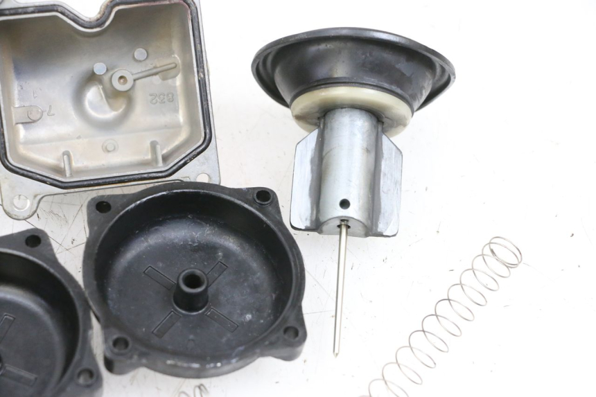 photo de CARBURADOR KAWASAKI ZR 7 750 (1999 - 2004) - Detalles de los puntos de fijación