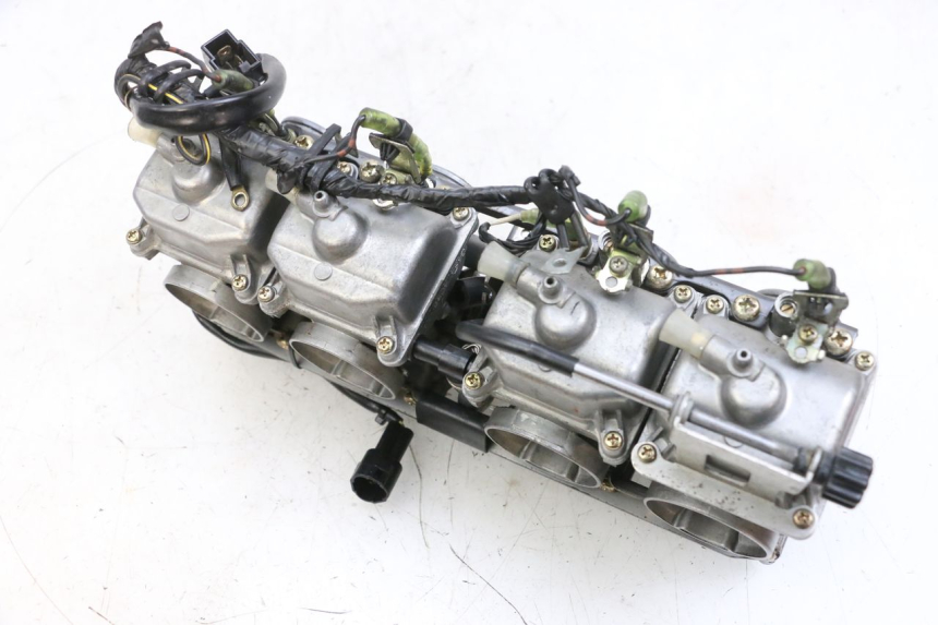 photo de CARBURADOR KAWASAKI ZR 7 750 (1999 - 2004) - Primer plano técnico