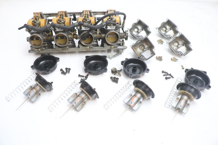 photo de CARBURADOR KAWASAKI ZX-6R ZX6R 600 (1995 - 1997) - Detalles de los puntos de fijación