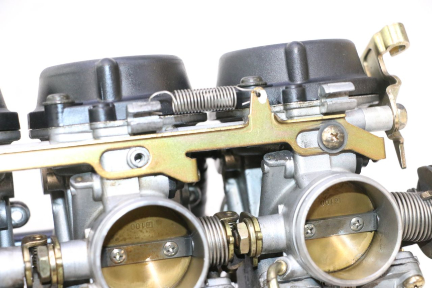 photo de CARBURADOR KAWASAKI ZX-6R ZX6R 600 (2000 - 2002) - Primer plano de alta resolución