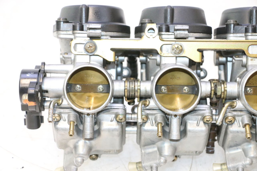 photo de CARBURADOR KAWASAKI ZX-6R ZX6R 600 (2000 - 2002) - Enfoque en la estructura