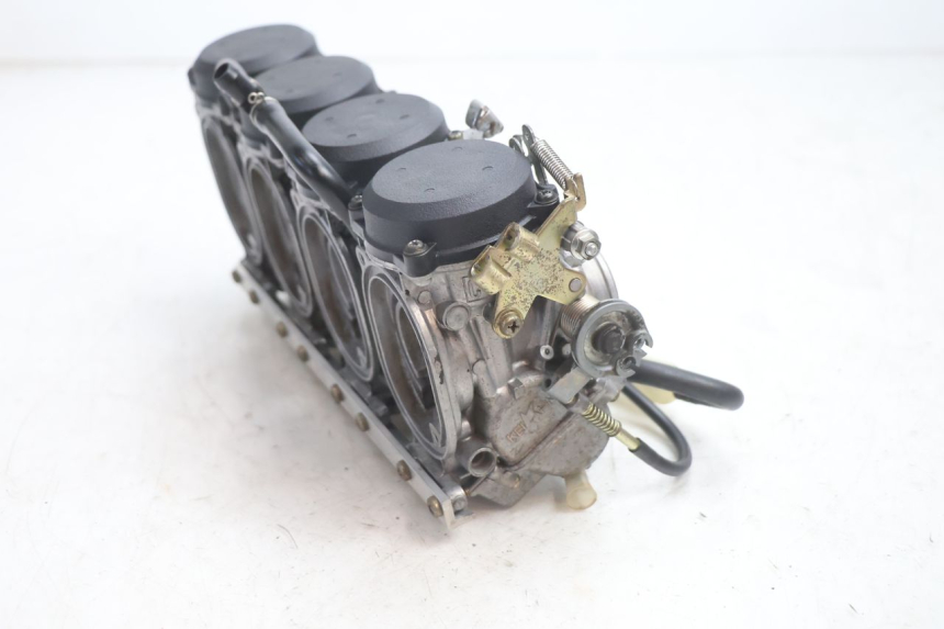 photo de CARBURADOR KAWASAKI ZX-6R ZX6R 600 (1995 - 1997) - Primer plano técnico