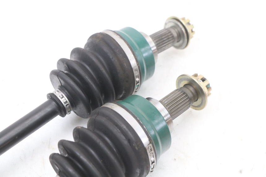 photo de CARDÁN TRASERO HYTRACK HY S 4X4 410 (2013 - 2016) - Primer plano de alta resolución