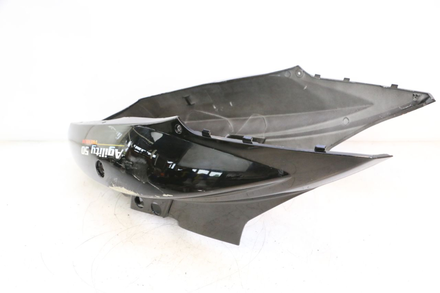 photo de CARENADO TRASERO KYMCO AGILITY 4T 10" 50 (2005 - 2018) - Primer plano técnico
