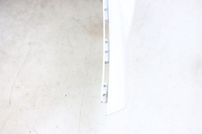 photo de CARENADO TRASERO KYMCO AGILITY 4T 50 (2018 - 2022) - Zoom sobre los componentes