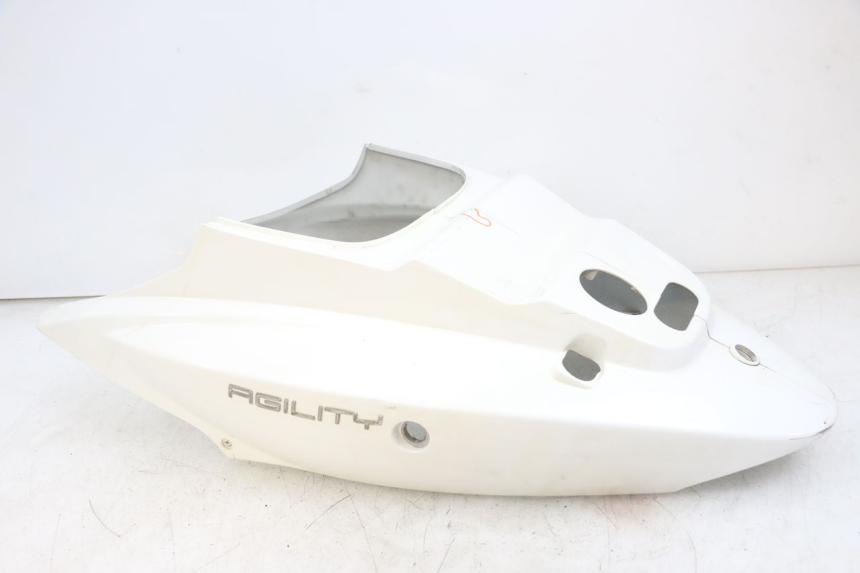 photo de CARENADO TRASERO KYMCO AGILITY 4T 50 (2018 - 2022) - Enfoque en la estructura