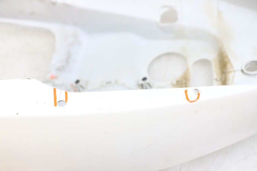 photo de CARENADO TRASERO KYMCO AGILITY 4T 50 (2018 - 2022) - Detalles de los puntos de fijación