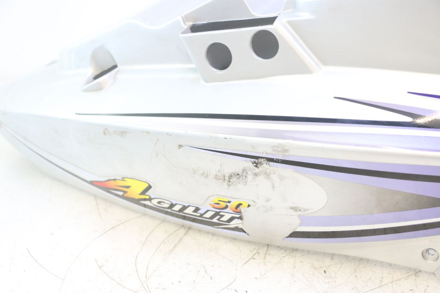 photo de CARENADO TRASERO KYMCO AGILITY 4T 50 (2005 - 2018) - Primer plano de alta resolución