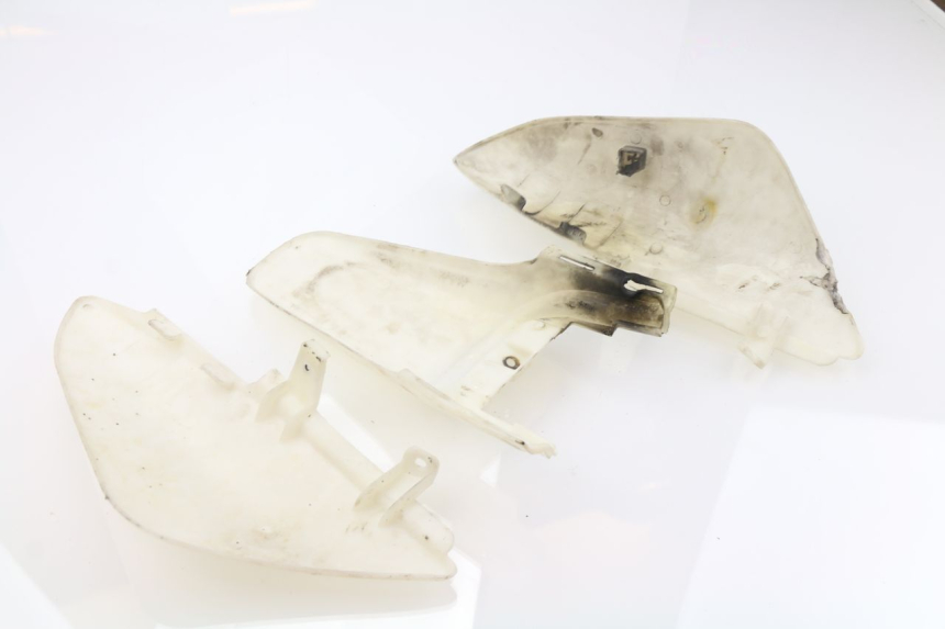 photo de CARENADO TRASERO APOLLO DIRT BIKE 125 (2010 - 2018) - Detalles de los puntos de fijación