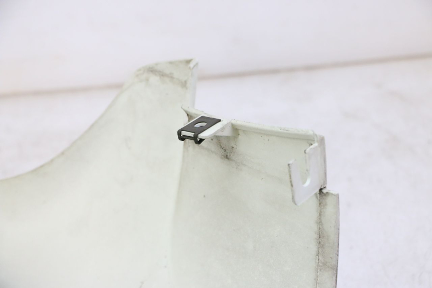 photo de CARENADO TRASERO BMW C1 125 (2000 - 2003) - Detalles de los puntos de fijación