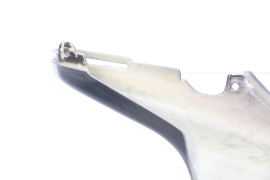 photo de CARENADO TRASERO MBK BOOSTER NEXT GENERATION 50 (2004 - 2007) - Primer plano técnico