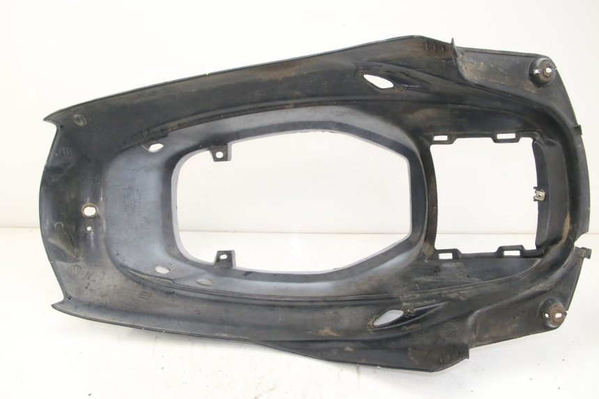 photo de CARENADO TRASERO MBK BOOSTER SPIRIT 50 (1999 - 2003) - Detalle de la pieza