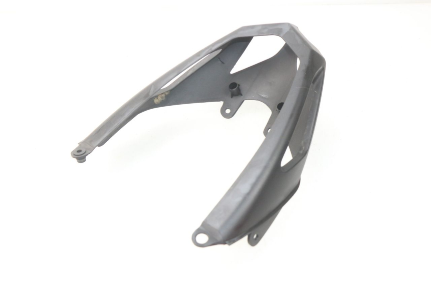 photo de CARENADO TRASERO MV AGUSTA BRUTALE R WALLY 910 (2008 - 2008) - Estado de la superficie y material