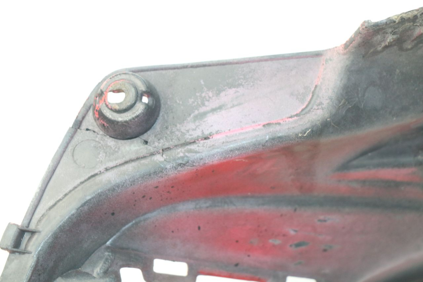 photo de CARENADO TRASERO YAMAHA BW'S 50 (1999 - 2003) - Detalles de los puntos de fijación