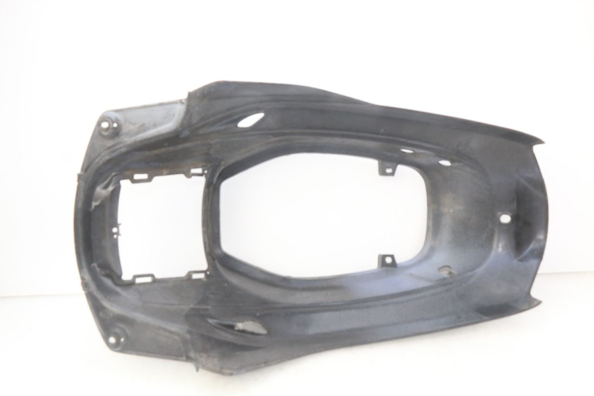photo de CARENADO TRASERO YAMAHA BW'S 50 (1999 - 2003) - Primer plano técnico