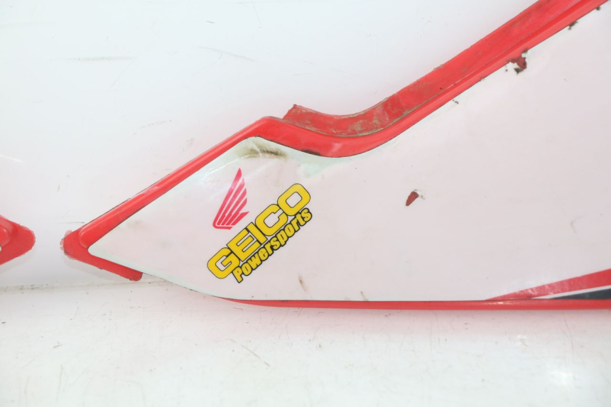 photo de CARENADO TRASERO CRZ DIRTBIKE 140 - Primer plano técnico