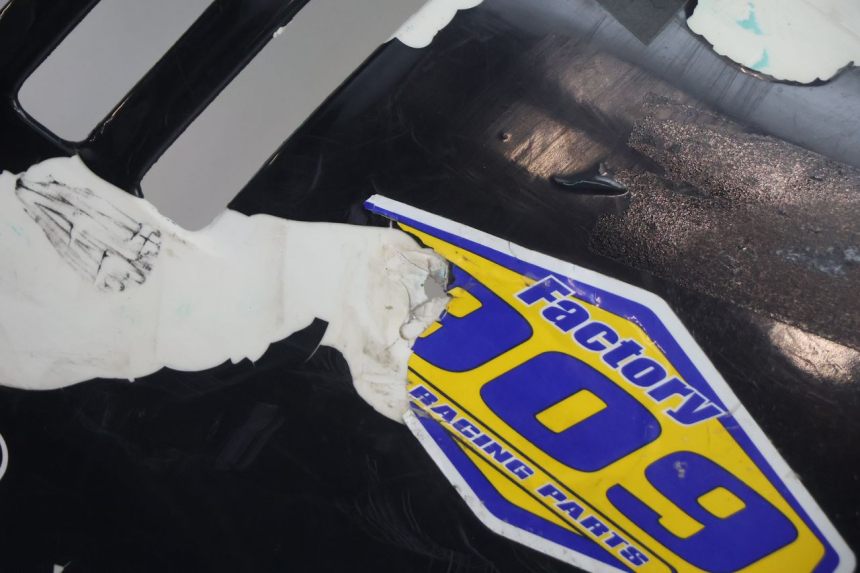 photo de CARENADO TRASERO SUZUKI DR S 600 (1985 - 1989) - Zoom estado de uso
