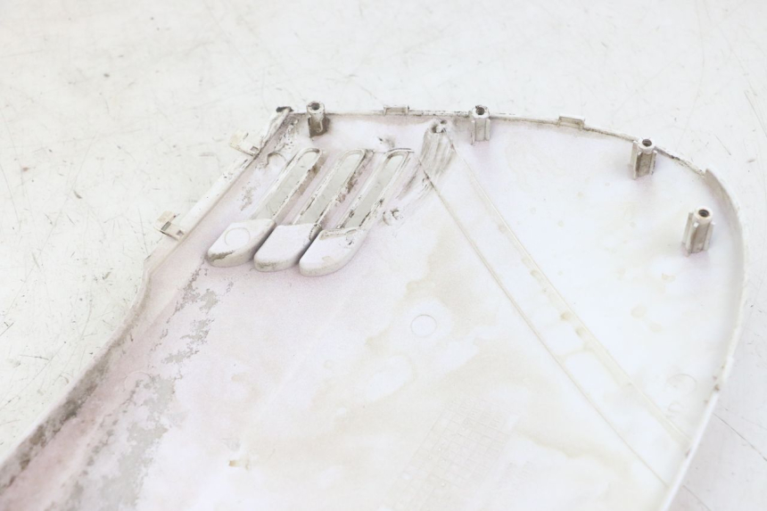 photo de CARENADO TRASERO SYM FIDDLE 3 III 125 (2014 - 2020) - Primer plano técnico