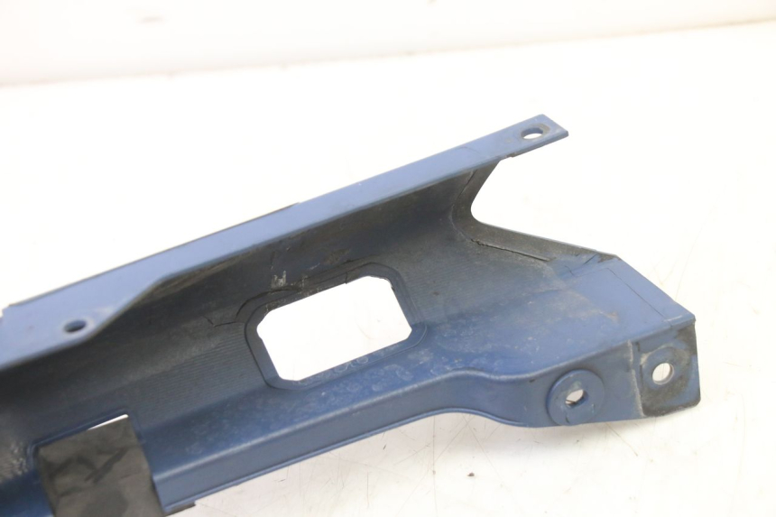 photo de CARENADO TRASERO YAMAHA FJR ABS 1300 (2006 - 2012) - Detalles de los puntos de fijación