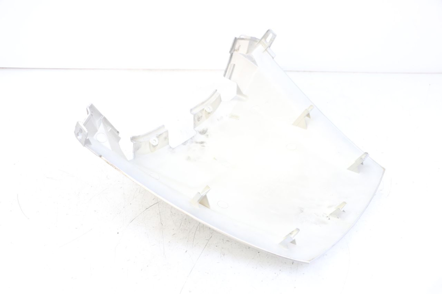 photo de CARENADO TRASERO HONDA FJS SILVERWING SILVER WING 600 (2001 - 2010) - Primer plano técnico