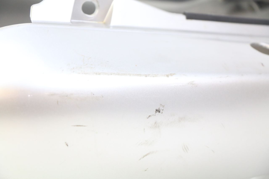 photo de CARENADO TRASERO YAMAHA FZS FAZER 600 (1998 - 2001) - Otra vista del artículo