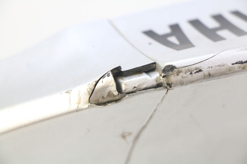 photo de CARENADO TRASERO YAMAHA FZS FAZER 600 (1998 - 2001) - Zoom estado de uso