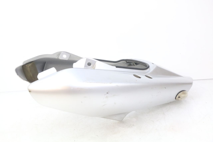 photo de CARENADO TRASERO YAMAHA FZS FAZER 600 (1998 - 2001) - Marcados y referencias originales