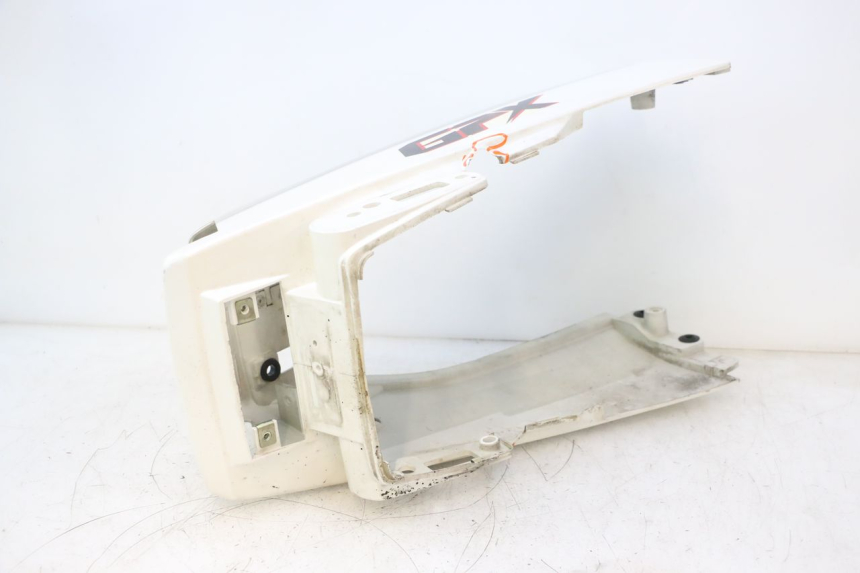photo de CARENADO TRASERO KAWASAKI GPX F ZX750F 750 (1986 - 1990) - Primer plano técnico