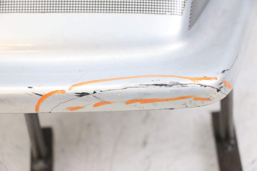 photo de CARENADO TRASERO SUZUKI GSX E 250 (1982 - 1983) - Zoom estado de uso