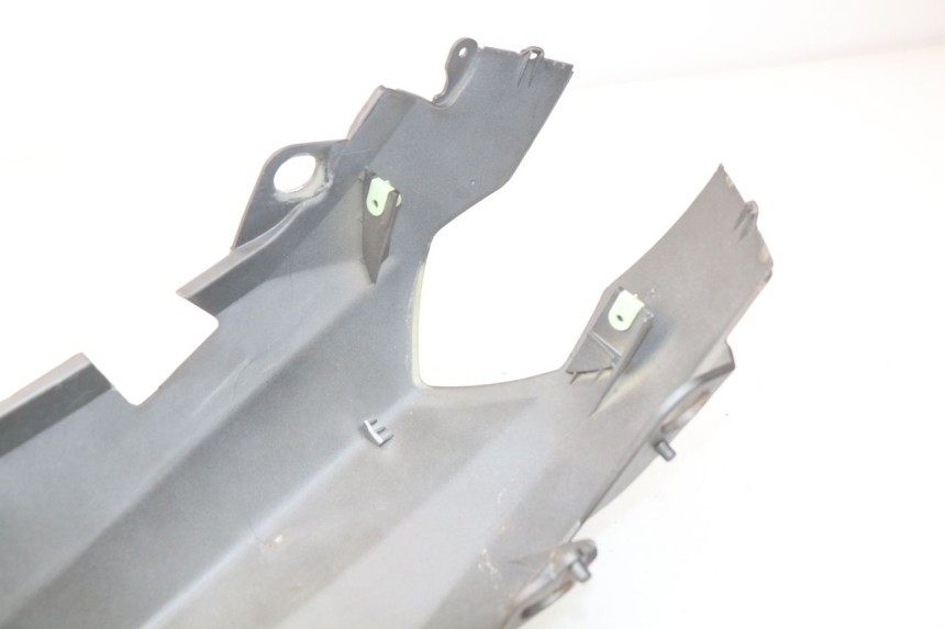 photo de CARENADO TRASERO PEUGEOT KISBEE 2T 50 (2010 - 2017) - Primer plano de alta resolución