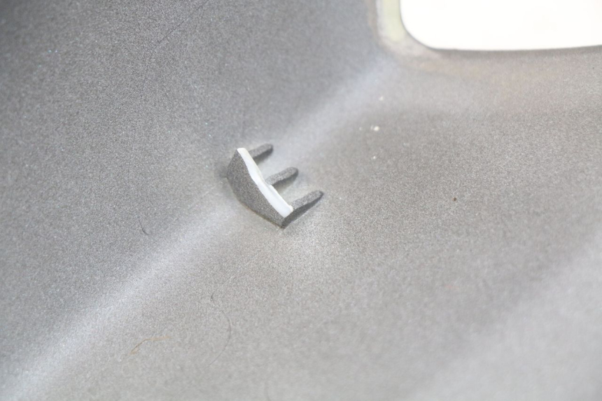 photo de CARENADO TRASERO PEUGEOT KISBEE 2T 50 (2010 - 2017) - Foto de producto adicional