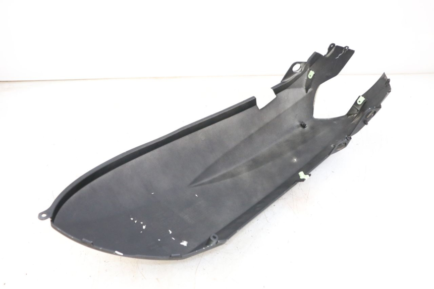 photo de CARENADO TRASERO PEUGEOT KISBEE 2T 50 (2018 - 2022) - Zoom estado de uso