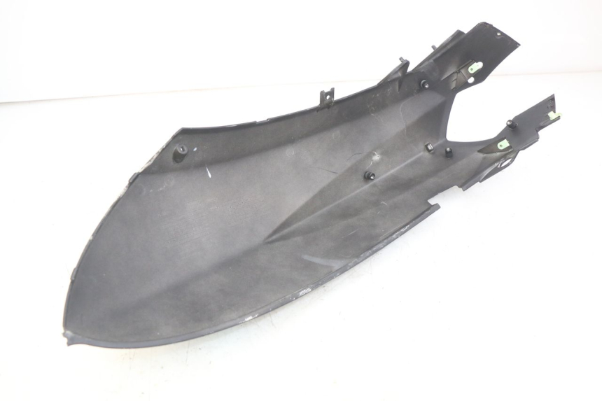 photo de CARENADO TRASERO PEUGEOT KISBEE 4T 50 (2018 - 2022) - Características distintivas