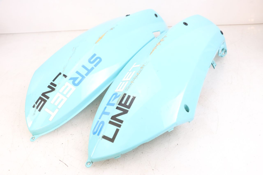 photo de CARENADO TRASERO PEUGEOT KISBEE 4T 50 (2018 - 2022) - Zoom sobre los componentes