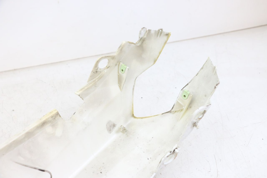 photo de CARENADO TRASERO PEUGEOT KISBEE 4T 50 (2010 - 2017) - Primer plano técnico