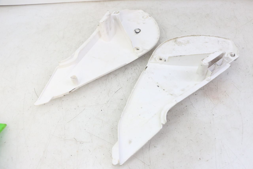 photo de CARENADO TRASERO KAWASAKI KX 65 (2000 - 2019) - Primer plano técnico