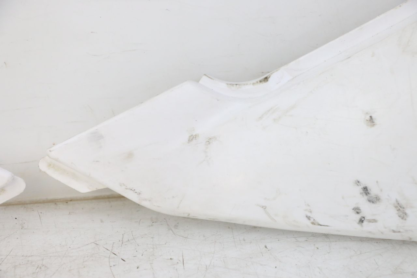 photo de CARENADO TRASERO KAWASAKI KX 65 (2000 - 2019) - Estado de la superficie y material