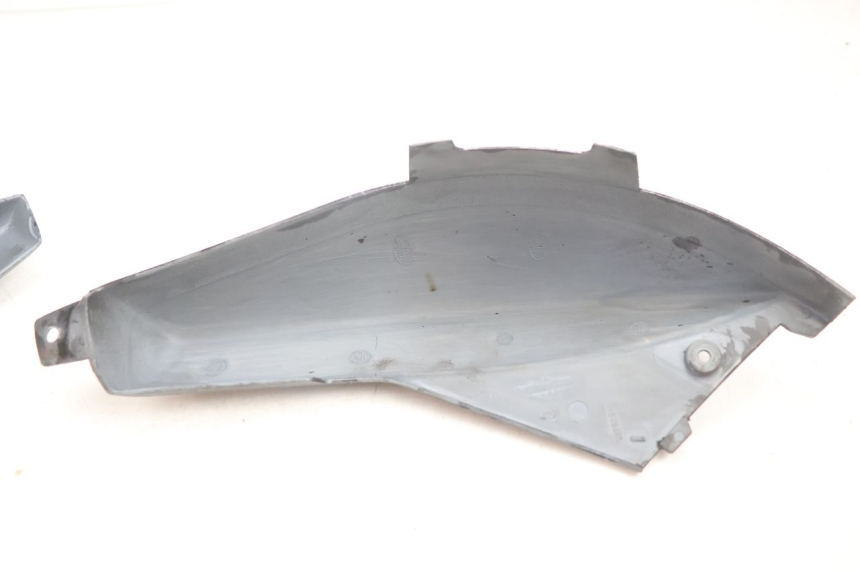 photo de CARENADO TRASERO PEUGEOT LUDIX ONE 50 (2004 - 2006) - Marcados y referencias originales